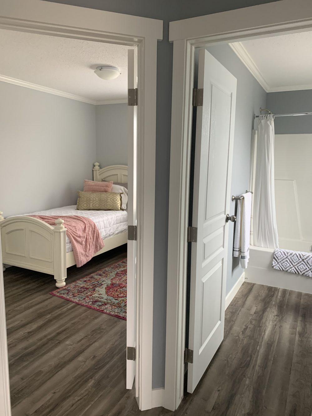 second bedroom in a large single wide manufactured home in salmon arm bc